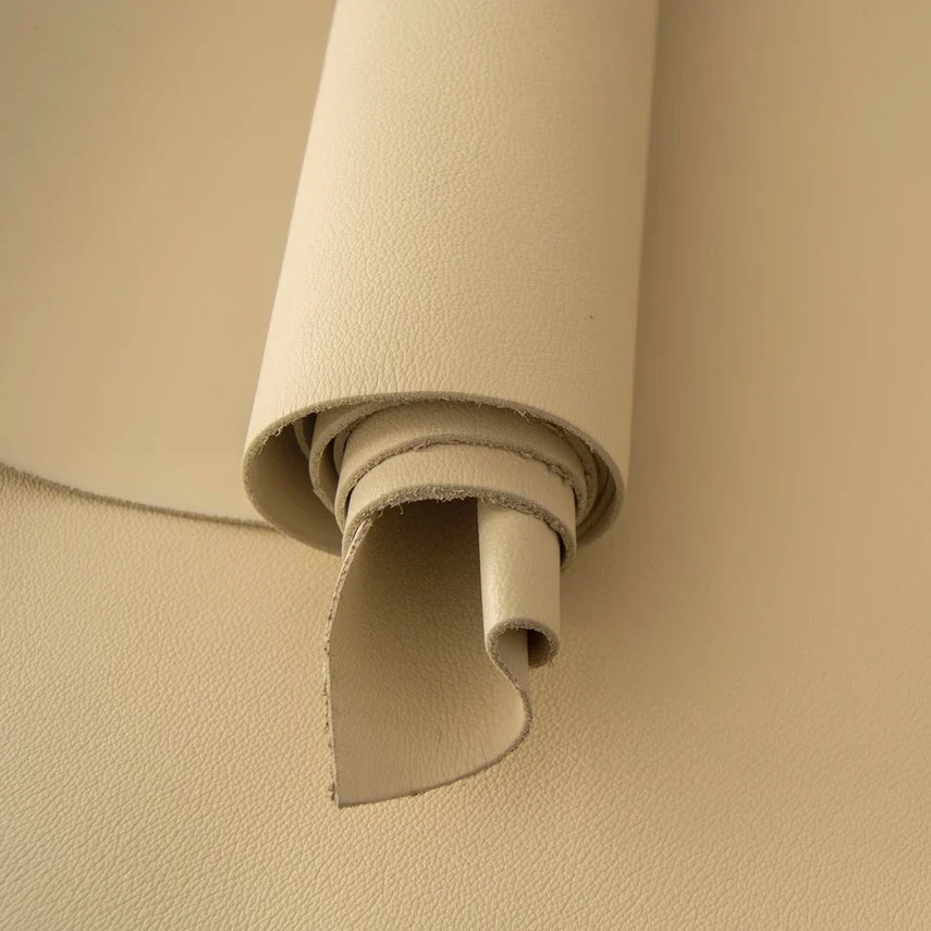 Soft beige color swatch.